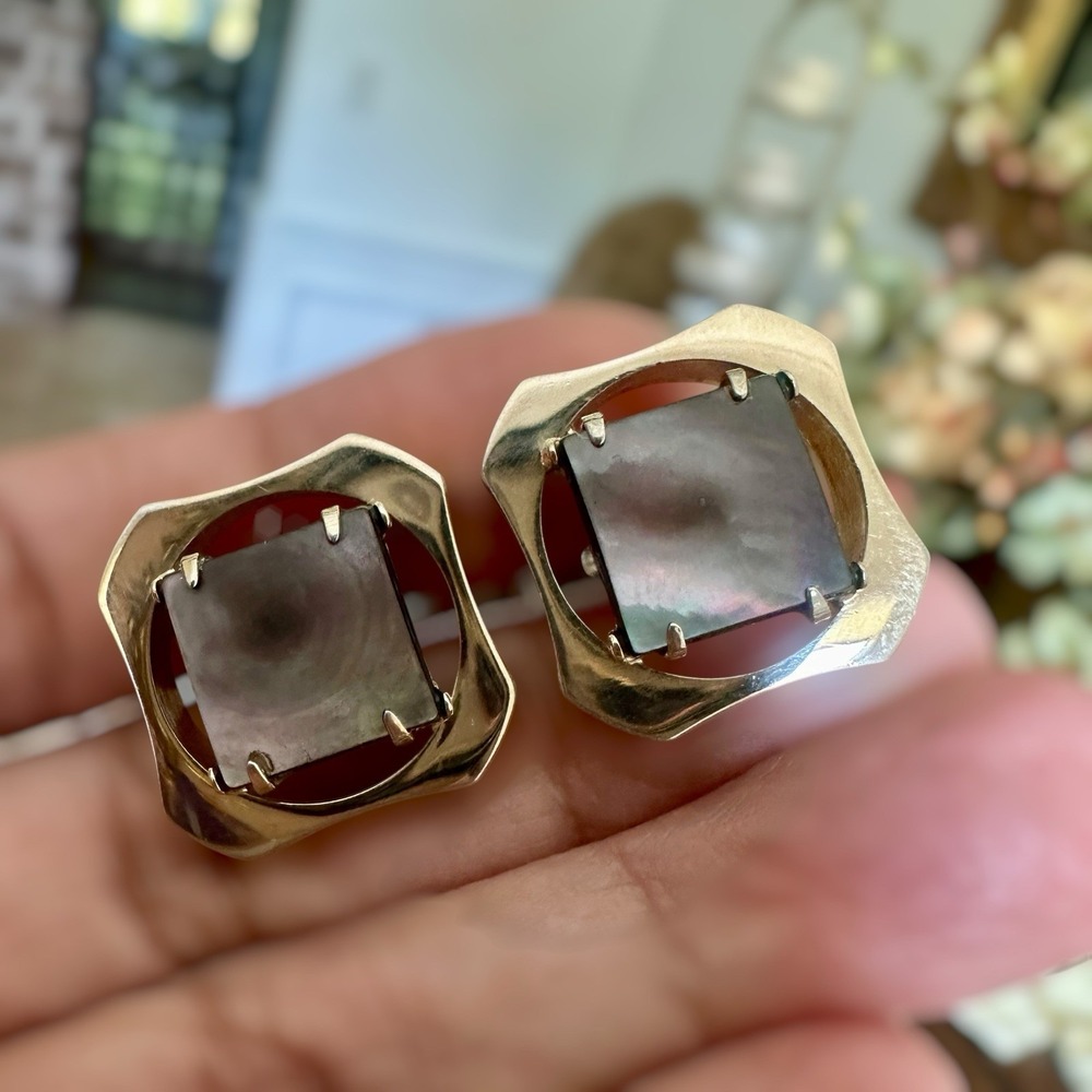 Vintage Dante Cufflinks 0.875 Inch Art Deco Mother of‎ Pearl Gold Plated Signed